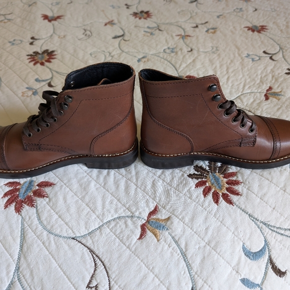 Thursday Captain Boots, women's 7 - Picture 2 of 9